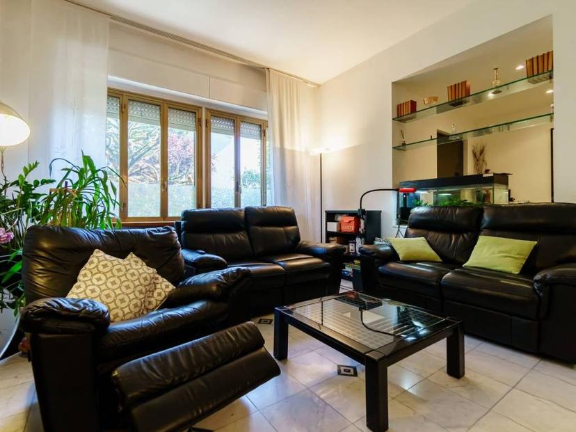 Villa bifamiliare Privata Don Giovanni Minzoni 6, Centro, Locate di Triulzi