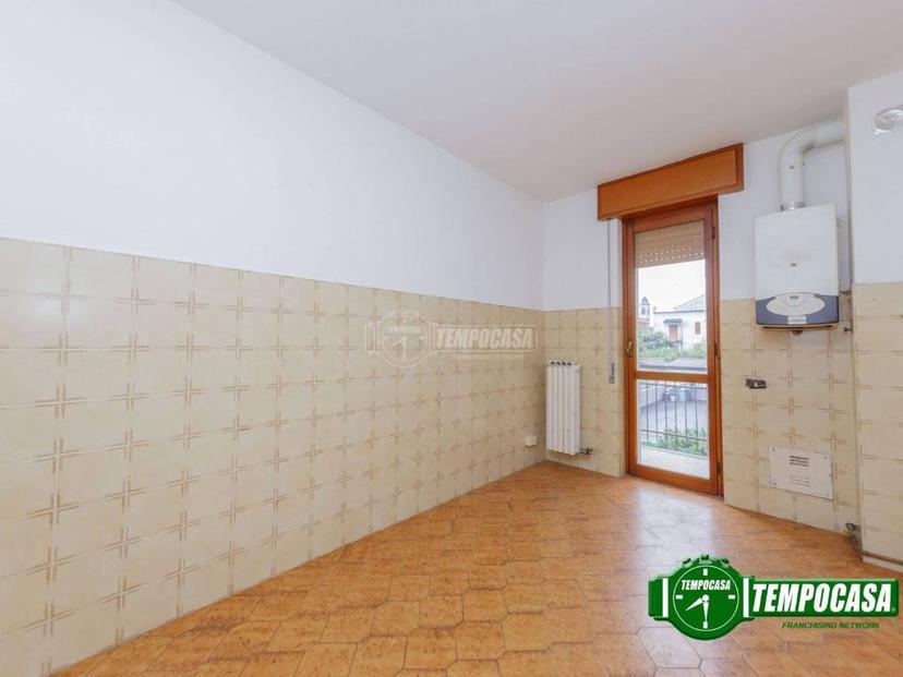 Trilocale via Monsignor Bargiggia, Centro, Lacchiarella