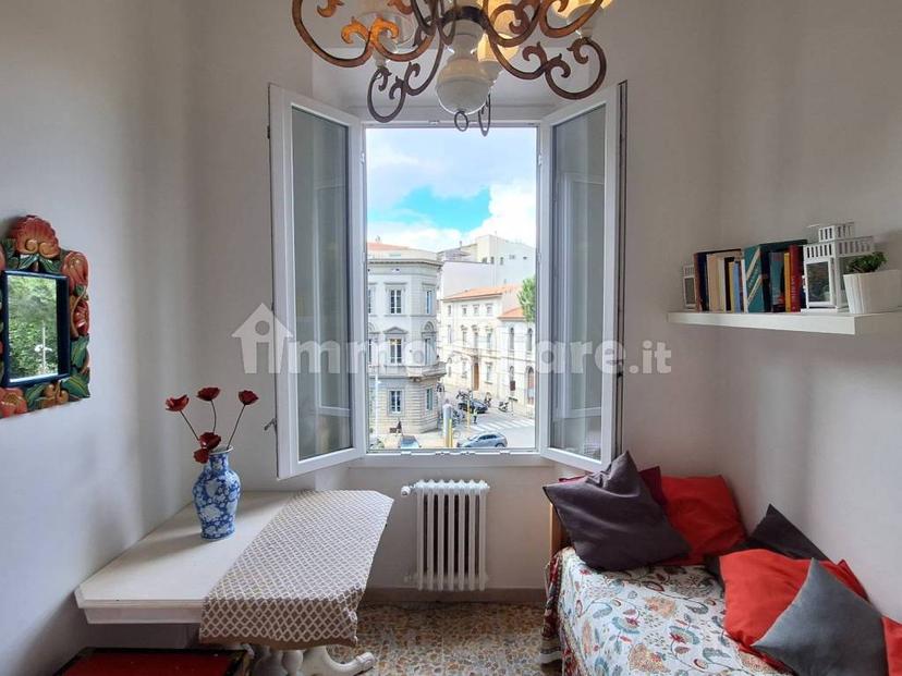 Quadrilocale buono stato, secondo piano, Mazzini - Oberdan, Firenze