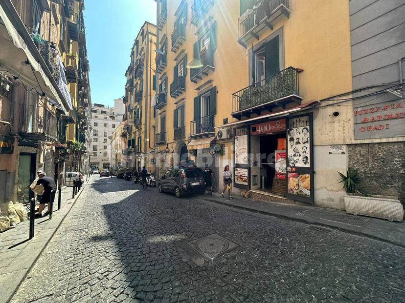 Monolocale Strada della Grazia, Quartieri Spagnoli, Napoli