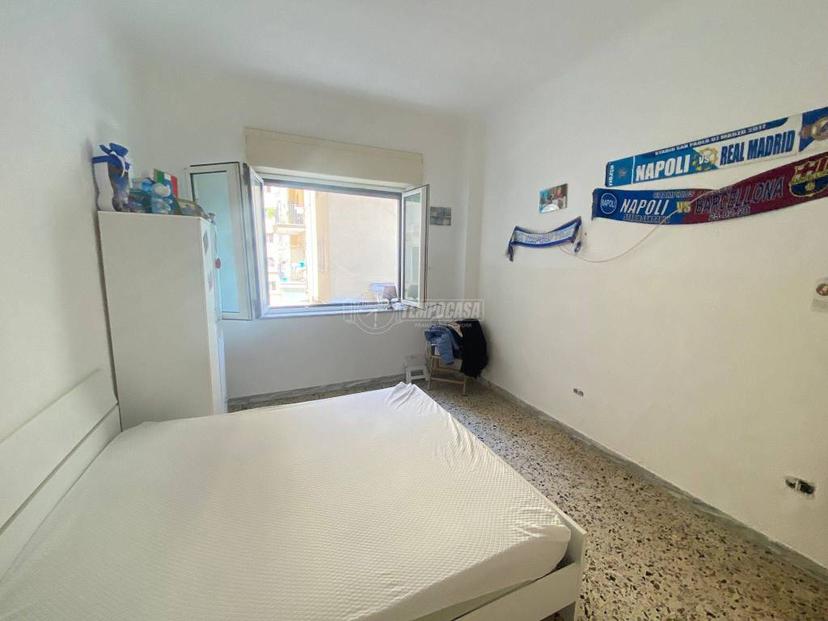 Quadrilocale via Annunziata, Tribunali, Napoli