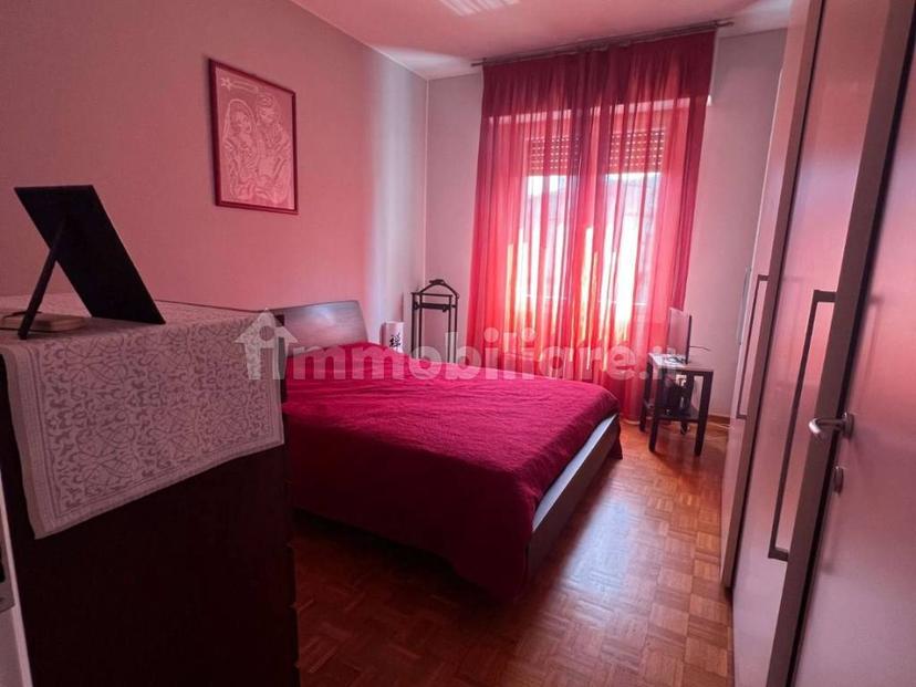 Trilocale piazza San Lorenzo 53, Trezzano sul Naviglio — foto 2 di 17