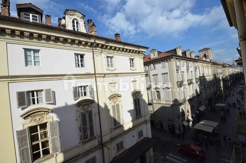 Trilocale piazza Vincenzo Arbarello 2, Quadrilatero Romano, Torino