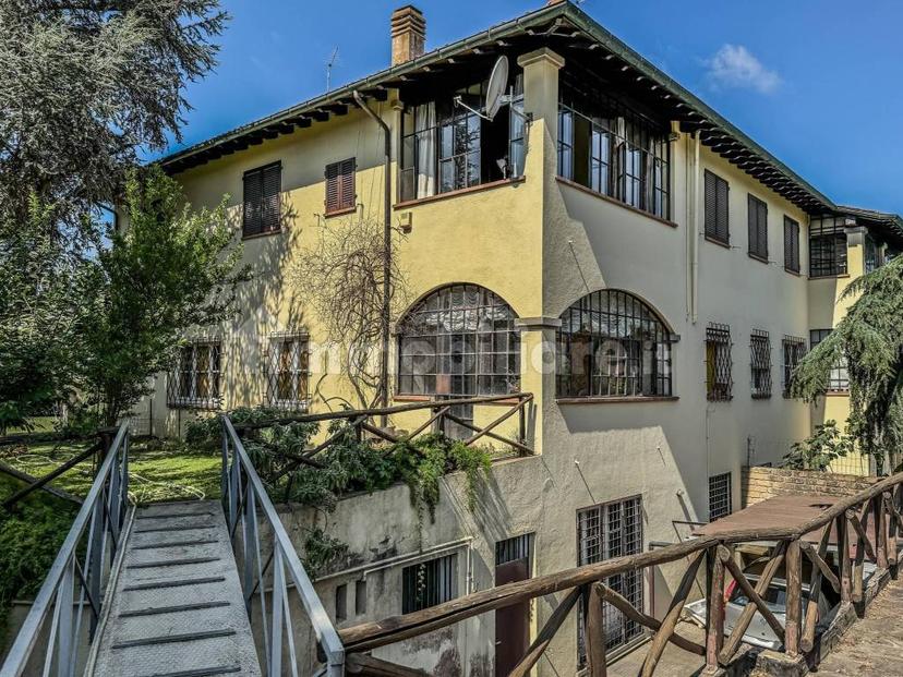Villa bifamiliare via Eschilo, Axa, Roma