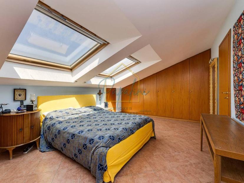 Villa a schiera via Mar della Cina, Torrino, Roma