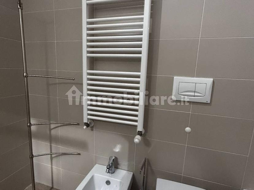 Bilocale via della Maremma 123, Settebagni, Roma