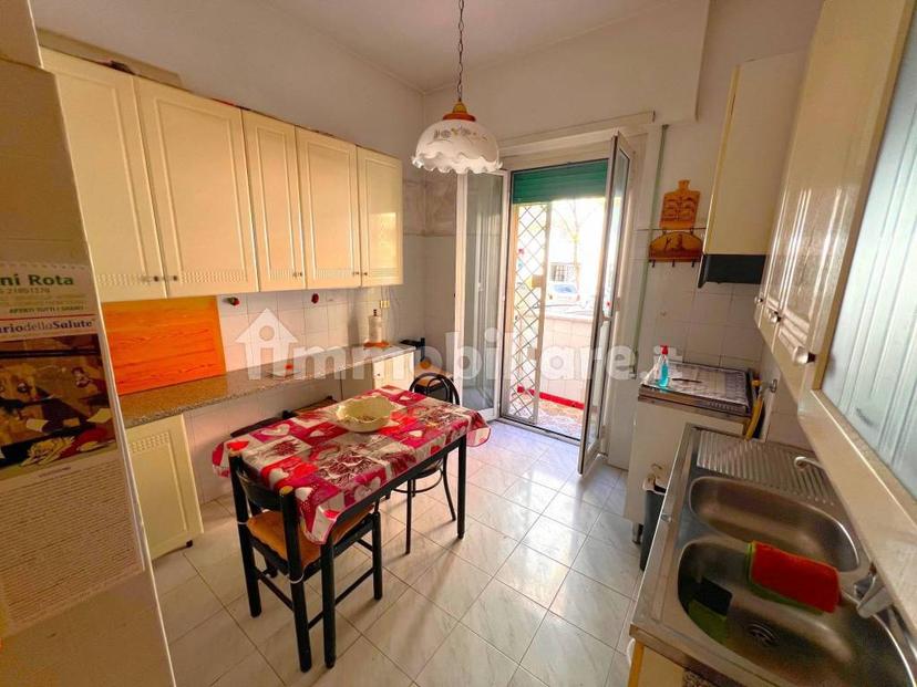 Trilocale via Fonte Buono 30, Ardeatino - Montagnola, Roma