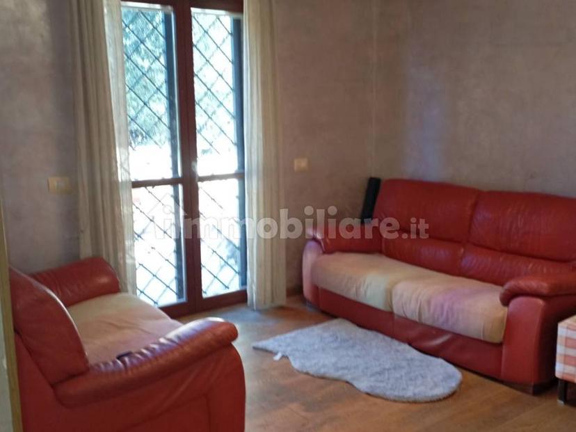 Appartamento via Osnago 29, Labaro, Roma