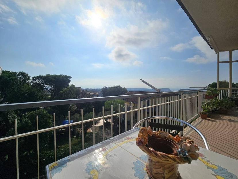 Quadrilocale via Montagna Spaccata, Pianura, Napoli