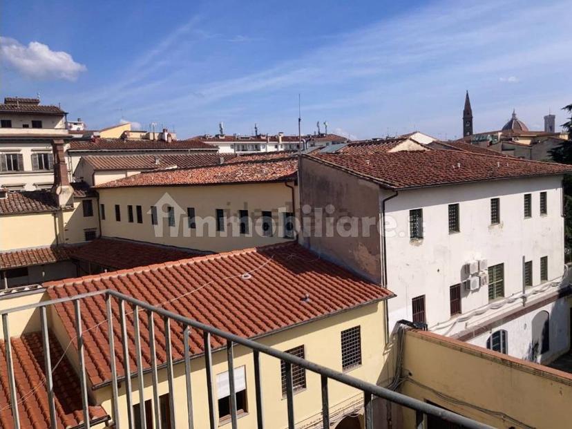 Attico ottimo stato, 94 m², Borgo Ognissanti - Il Prato, Firenze