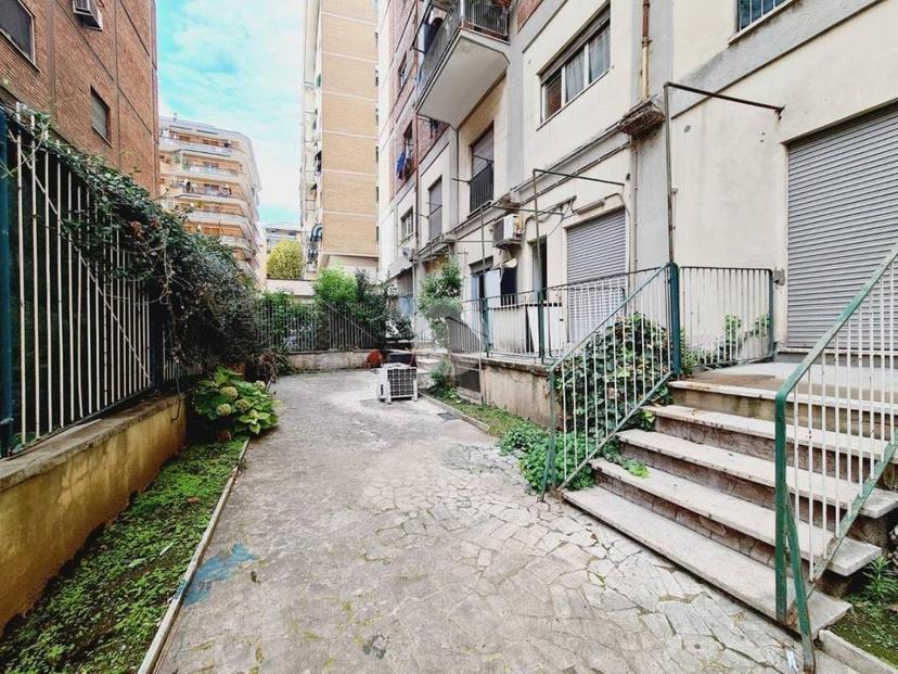 Trilocale via Francesco Grimaldi, Marconi, Roma