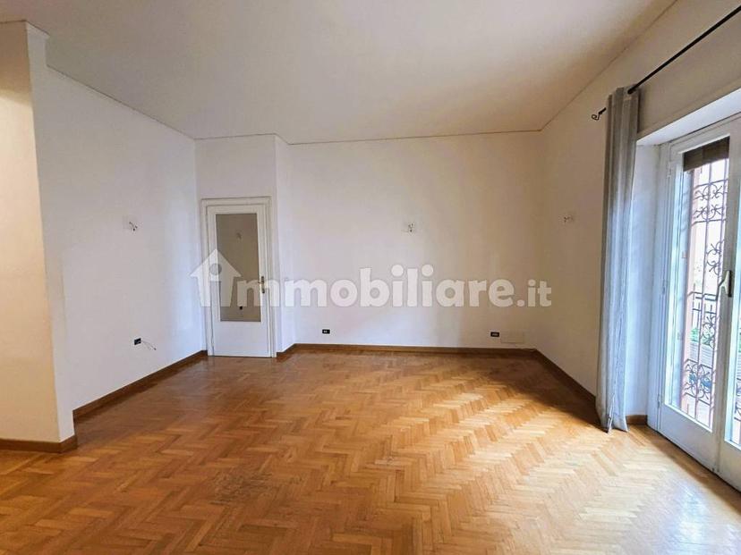 Trilocale via Giuseppe Belluzzo 37, Portuense, Roma