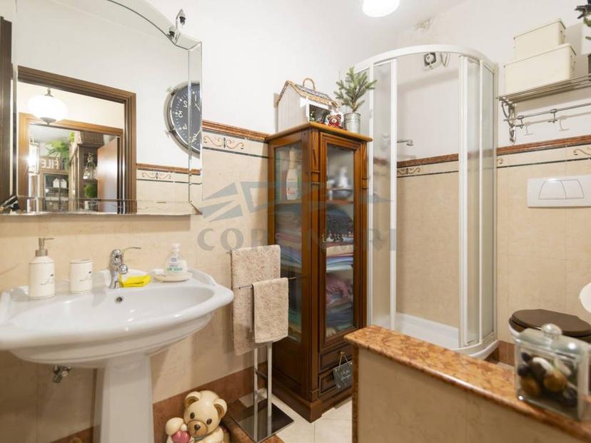Quadrilocale buono stato, su più livelli, Fonte Ostiense, Roma