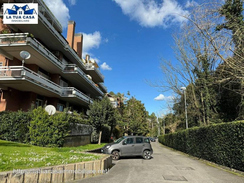 Trilocale viale Cortina d'Ampezzo, Cortina d'Ampezzo, Roma