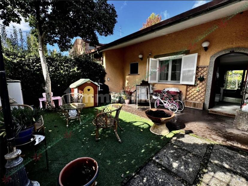 Villa a schiera largo dell'Olgiata 15, Olgiata, Roma