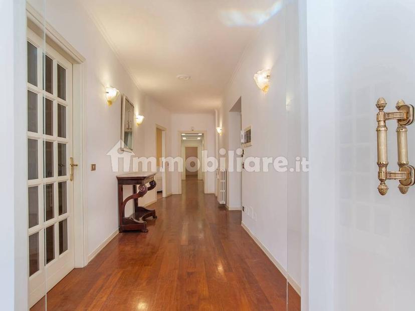 Appartamento viale dell’oceano Atlantico 22 22, Eur, Roma