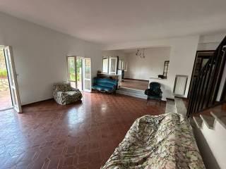 Villa a schiera via degli Orti di Acilia 29, Acilia, Roma