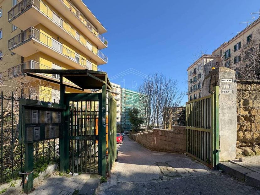 Bilocale via Giuseppe Bonito 27, Vomero, Napoli