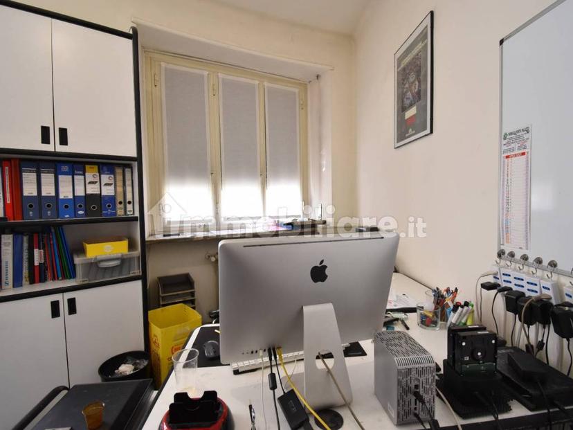 Appartamento via Borgo Dora 4, Aurora, Torino