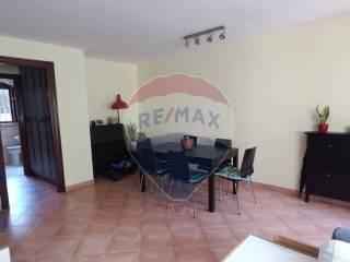 Appartamento via Giuseppe Perego, 80, Mostacciano, Roma