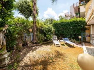 Villa a schiera via Lanfranco Maroi 21, Trullo - Colle del Sole, Roma