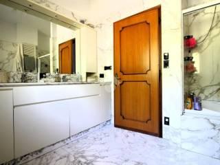 Quadrilocale via di Sabbiuno 28, Collinare, Bologna