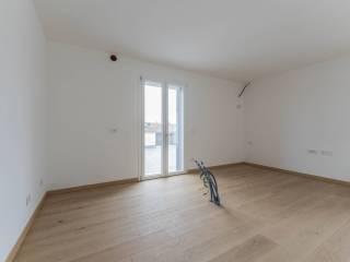 Mansarda nuovo, 132 m², Centro, San Pietro in Casale — foto 5 di 40