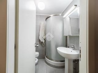 Quadrilocale via Savona 123, Giambellino, Milano