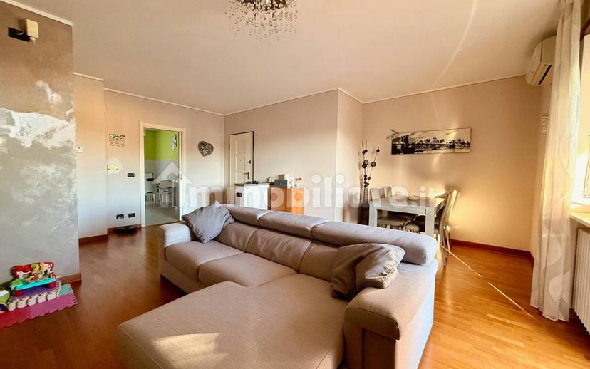 Quadrilocale via Ferruccio Valobra 204, Centro, Carmagnola — foto 12 di 35