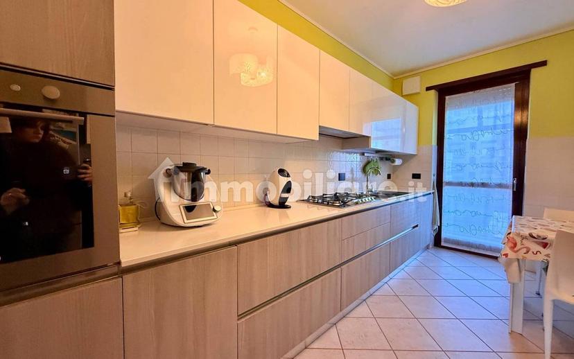 Quadrilocale via Ferruccio Valobra 204, Centro, Carmagnola — foto 15 di 35