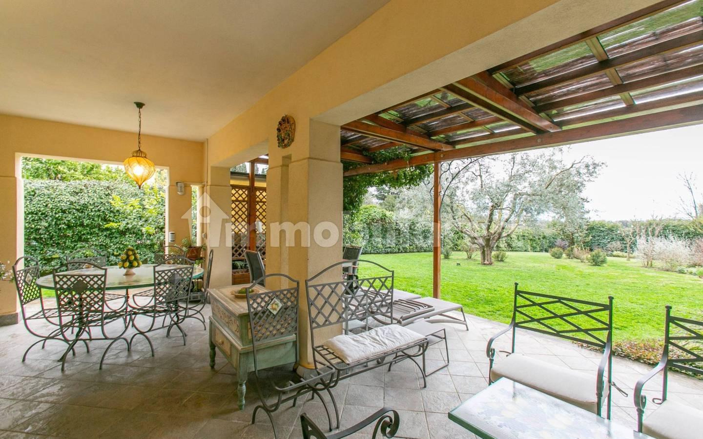 Villa bifamiliare via Monte Caminetto 18, Monte Caminetto, Sacrofano