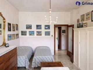 Quadrilocale viale Privato Farnese, Colli Aminei - Capodimonte, Napoli