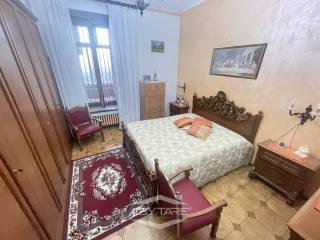 Appartamento in villa via Cristoforo Colombo 6, Centro Storico, Moncalieri
