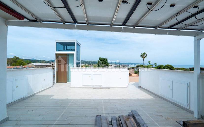 Villa bifamiliare via Ladislao Odescalchi, Centro, Santa Marinella — foto 42 di 70