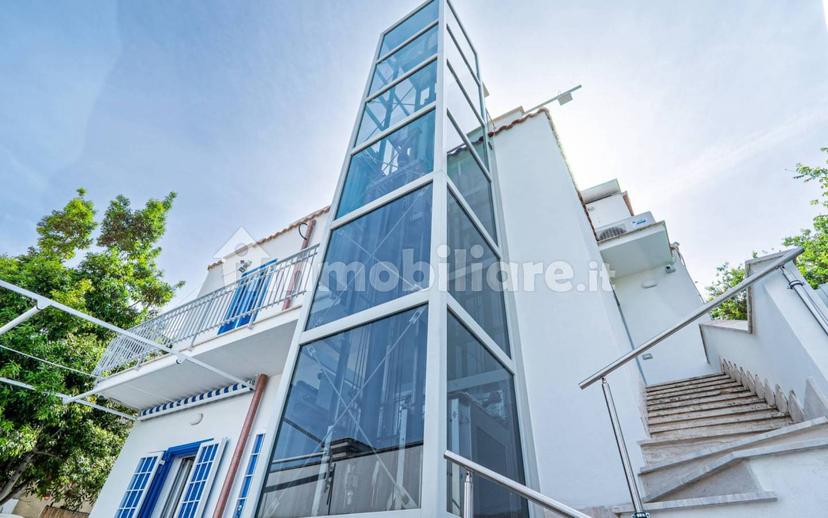 Villa bifamiliare via Ladislao Odescalchi, Centro, Santa Marinella — foto 16 di 70