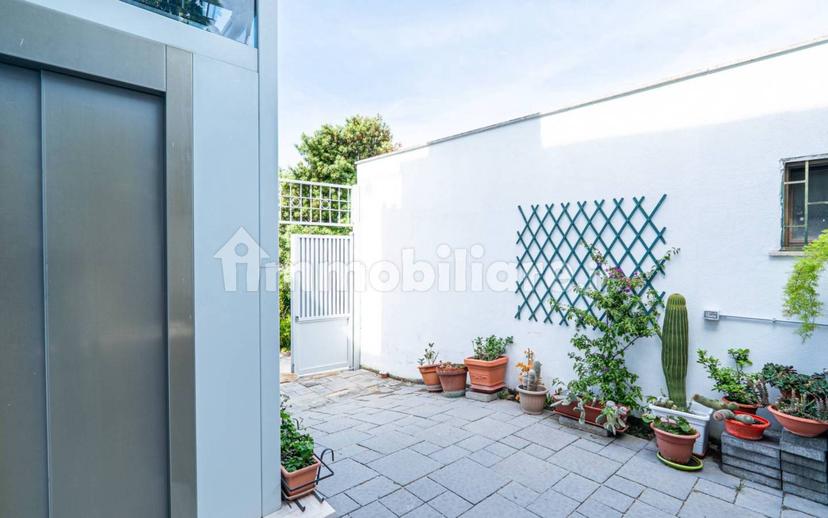 Villa bifamiliare via Ladislao Odescalchi, Centro, Santa Marinella — foto 15 di 70