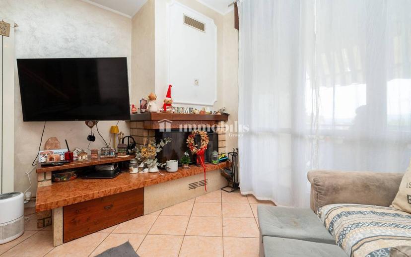 Appartamento via della Croce 6, Villaggio Fiorito - Oltre Dora, Collegno — foto 2 di 45