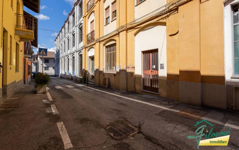 Quadrilocale via Giuseppe Verdi, Centro, Poirino — foto 7 di 32