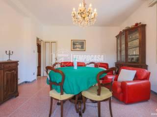 Appartamento da ristrutturare, secondo piano, Costa, Bologna