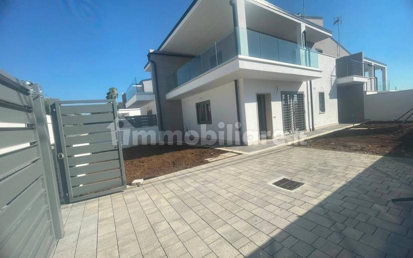 Villa plurifamiliare via Licenza 36, Setteville Nord, Guidonia Montecelio