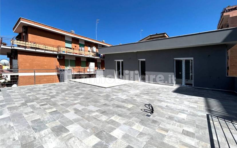 Trilocale via Livorno 70, Centro, Ladispoli — foto 28 di 29