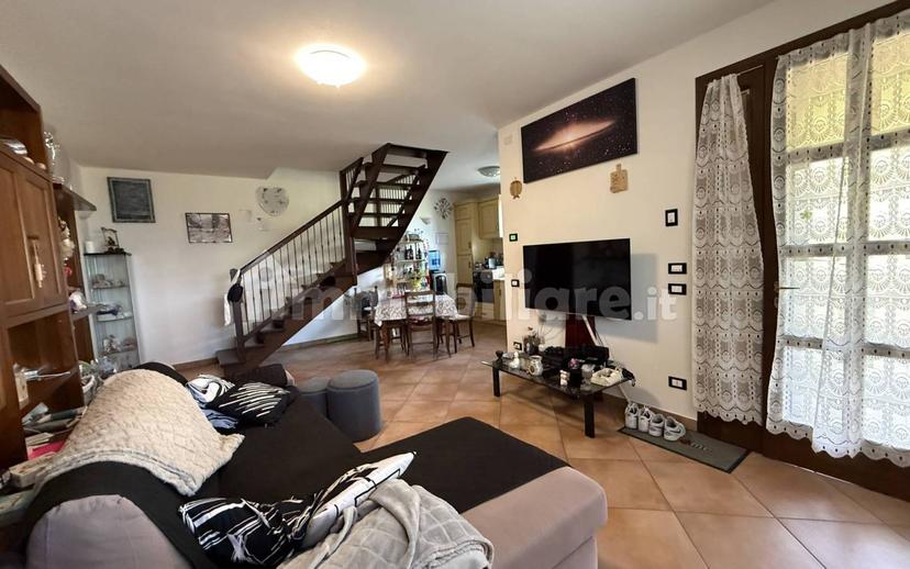 Villa unifamiliare via Direttissima 30, Querciola, Lizzano in Belvedere