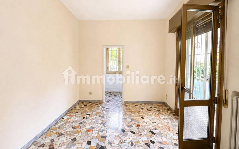 Trilocale via Giuseppe Massarenti 6, Ceretolo, Casalecchio di Reno