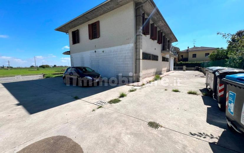 Villa unifamiliare via Nuova 5, Centro, Castello d'Argile — foto 8 di 87