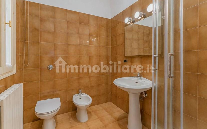 Appartamento via Farini, Santo Stefano, Bologna
