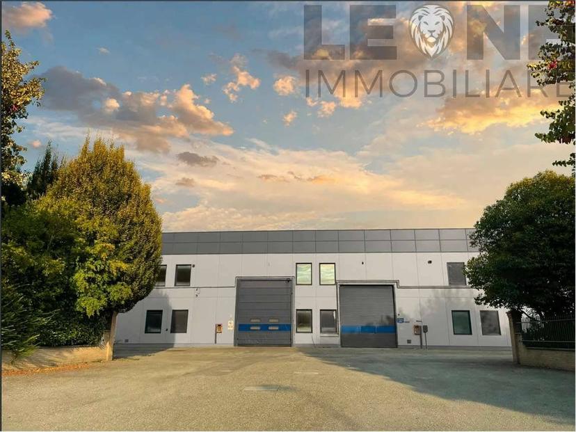 Villa unifamiliare, ottimo stato, 1374 m², Magazzino, Valsamoggia