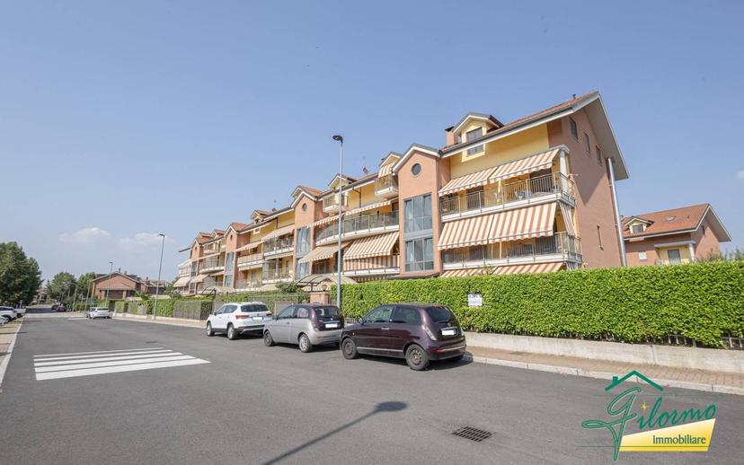 Quadrilocale via Aldo Moro, Centro, La Loggia