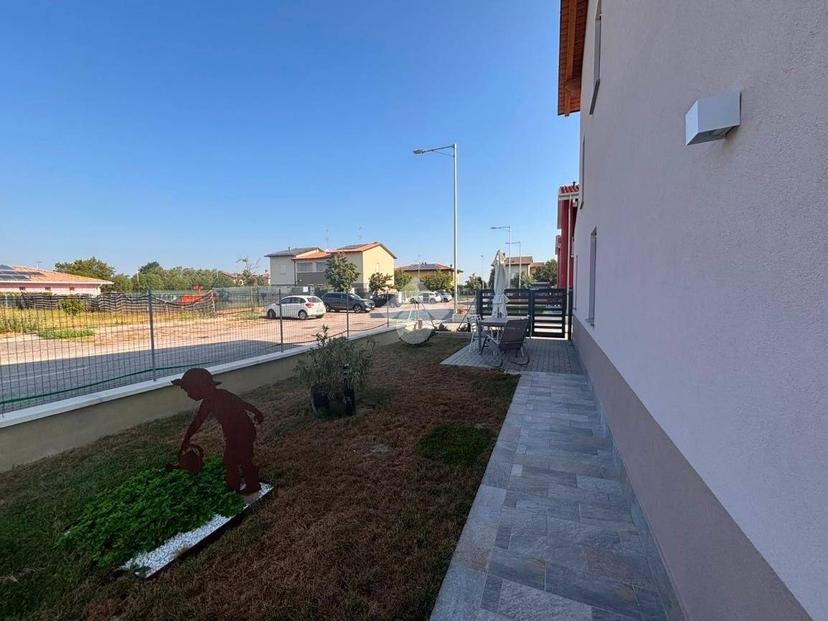 Villa bifamiliare via Rino Pezzoli 16, Pegola, Malalbergo — foto 3 di 45