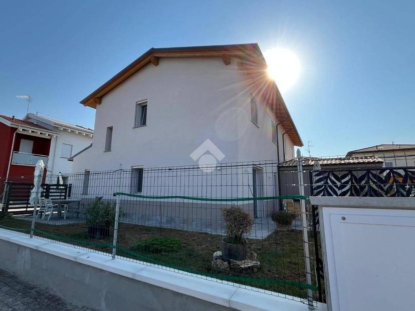 Villa bifamiliare via Rino Pezzoli 16, Pegola, Malalbergo — foto 8 di 45