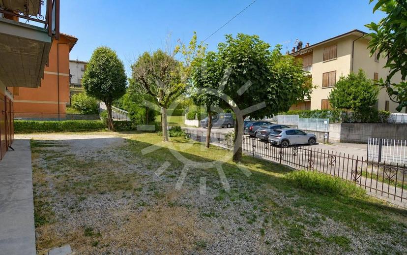 Trilocale da ristrutturare, piano terra, Quinzano, Loiano — foto 2 di 15